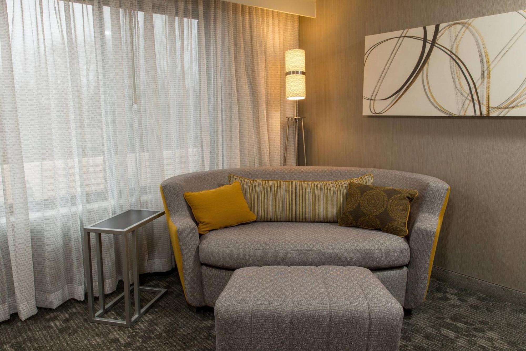 Hotel Courtyard By Marriott Lafayette Exteriér fotografie